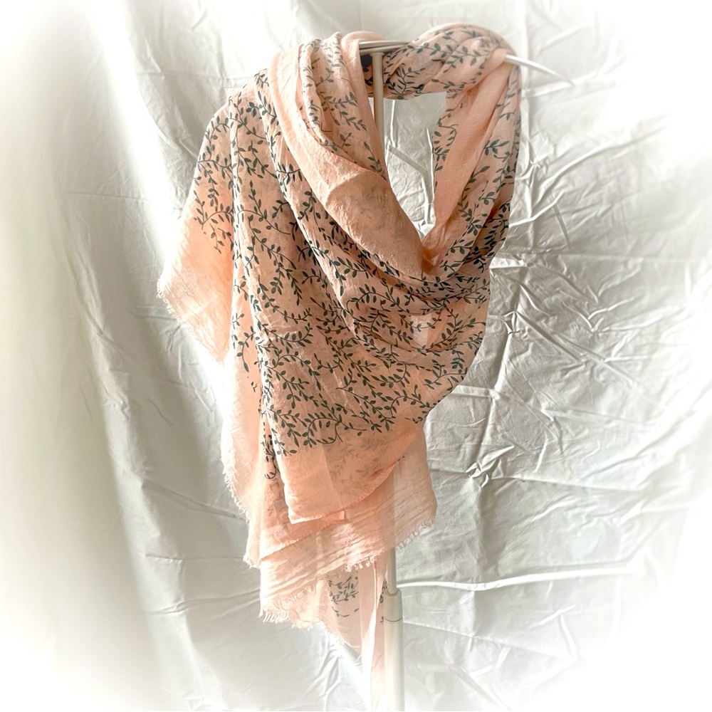 SCARF lightweight and large